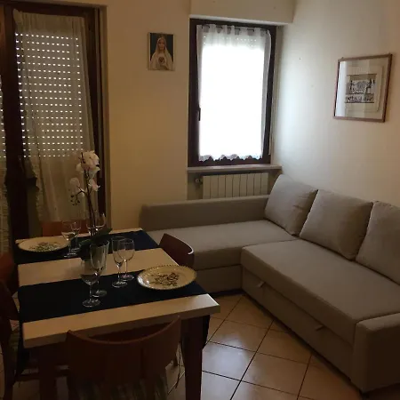 Il Fiore Delle Marche - Easy Park And Ride Metro *